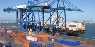 الخدمات اللوجستية بميناءى دمياط والإسكندرية وتقليل وقت الإفراج الجمركى