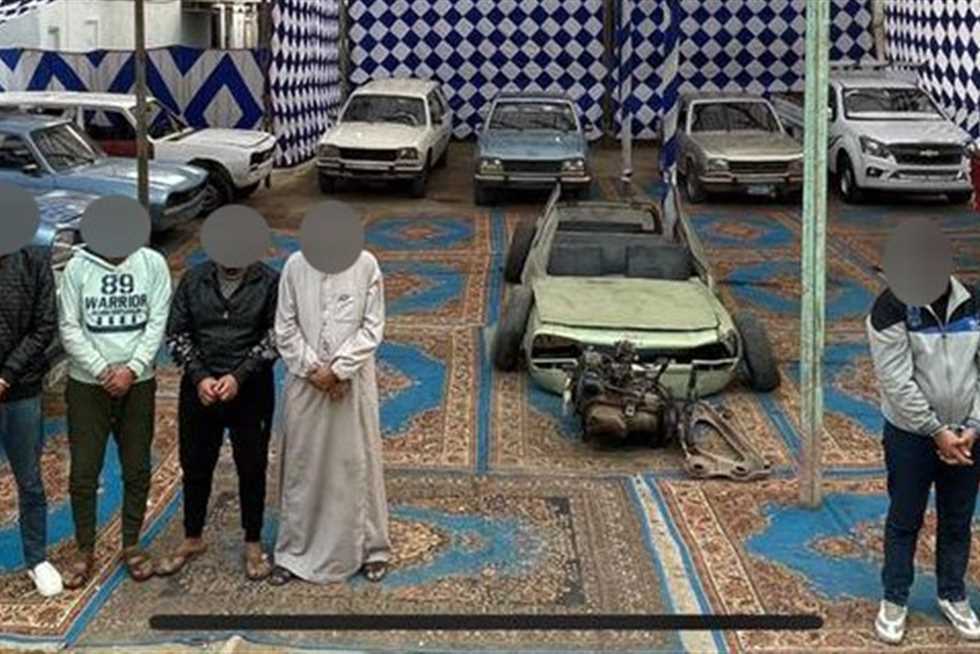 ضبط سارقين لمنازل وسيارات بالقاهرة