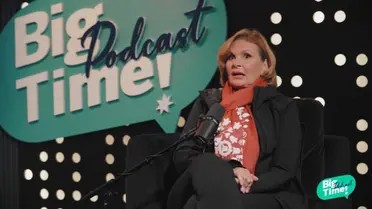 الفنانة يسرا