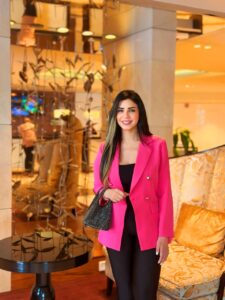 الفنانة إيناس عزالدين