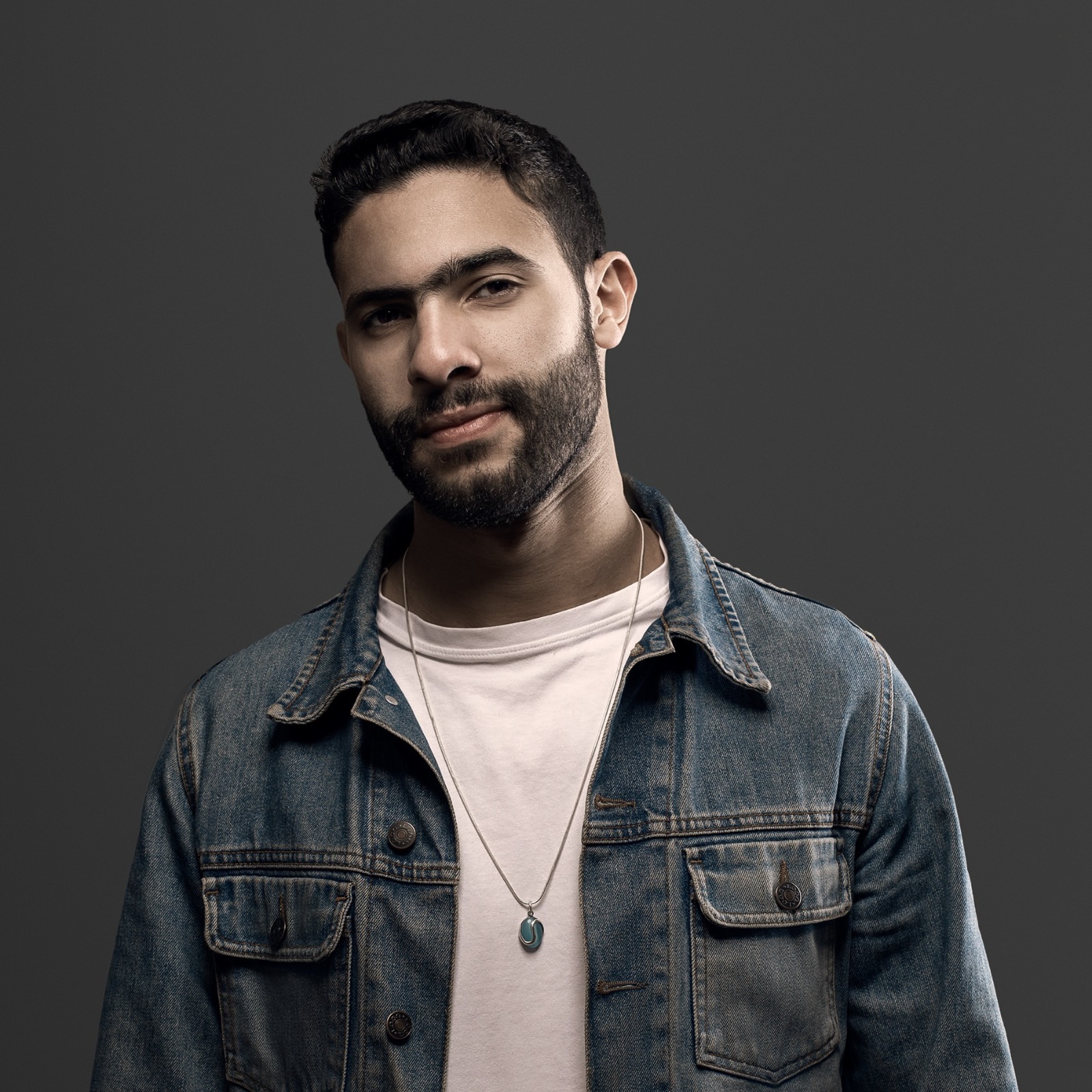 المطرب الشاب نهاد