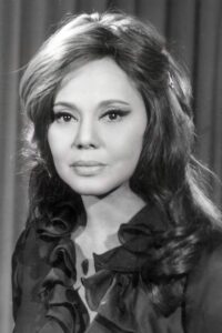 الفنانة ماجدة