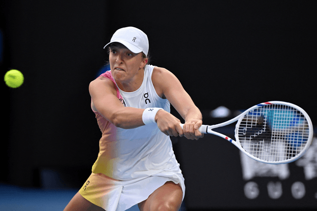 شفيونتيك بسهولة إلى ربع نهائي بطولة أستراليا.640